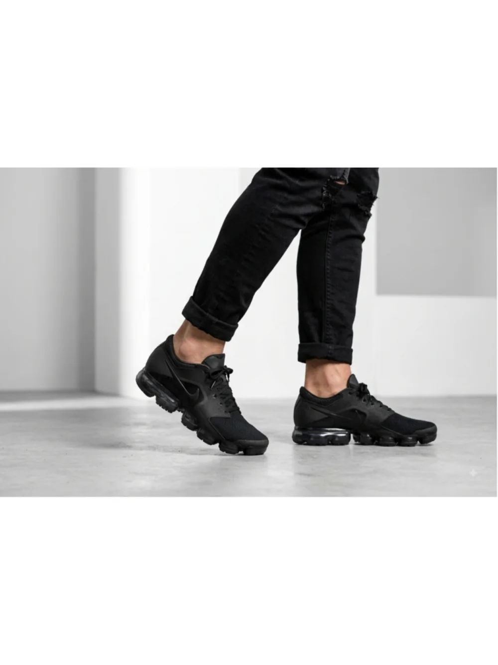 Nike Air VaporMax CS Triple Black Men's -AH9046-002-(2017) Size 11.5